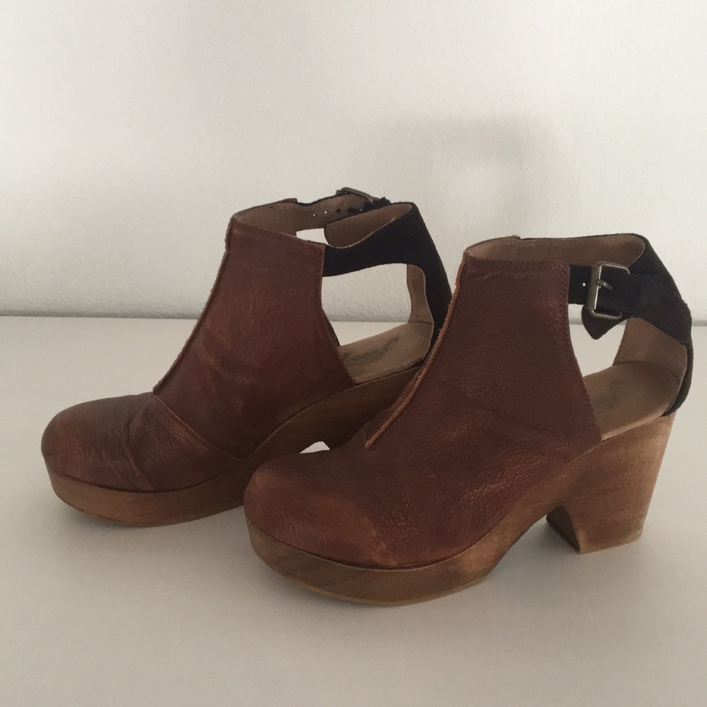 Free People Amber Orchard Clog Size 41
